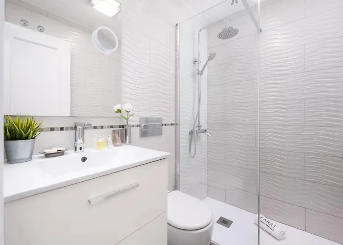 Karat Ocean Golf Villa *